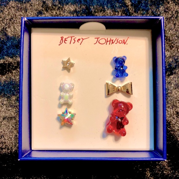 Betsey Johnson Earrings - Picture 2 of 4
